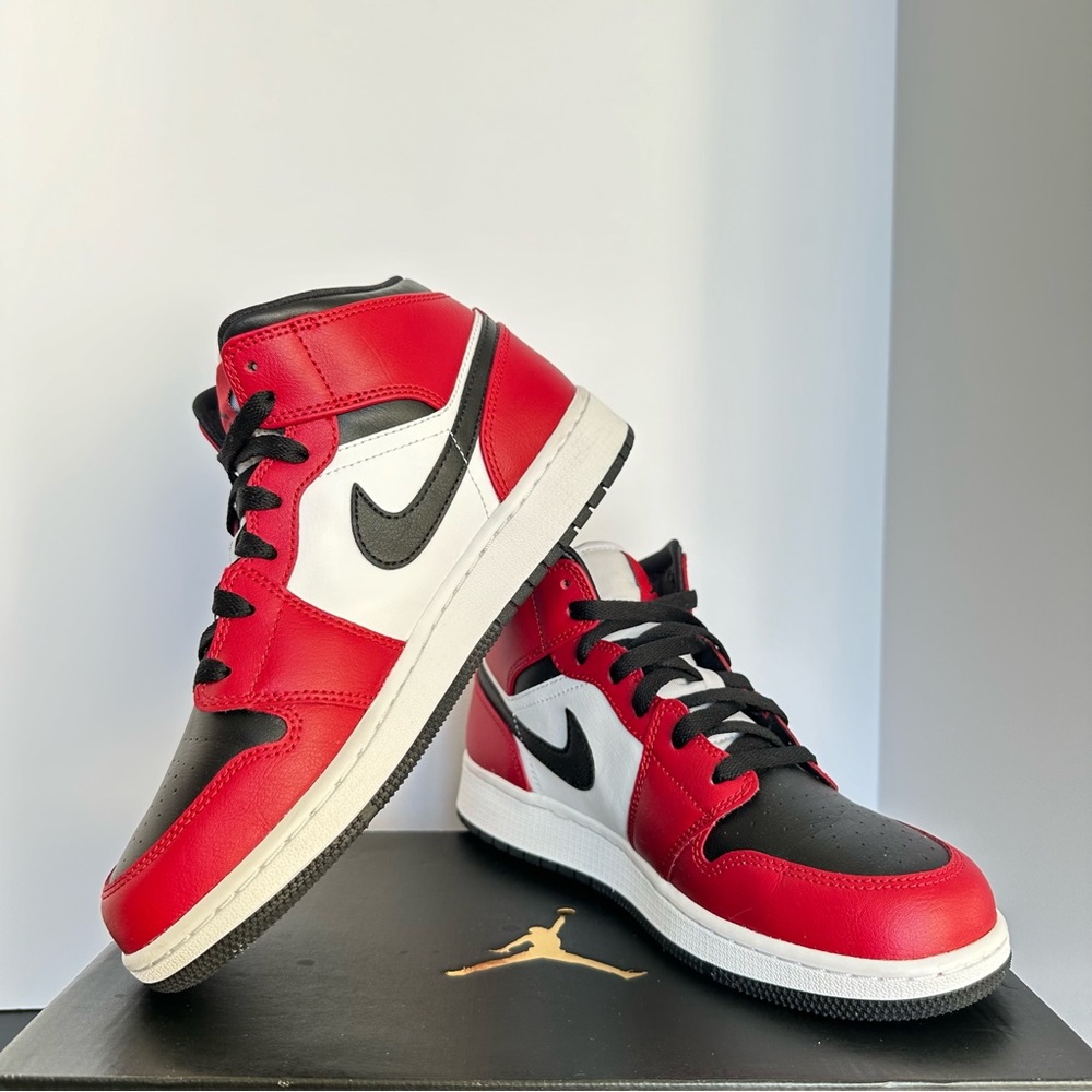 Air Jordan 1’s (Mid)